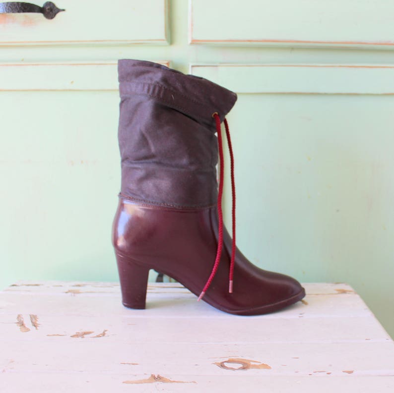 1970s CRANBERRY RAIN Boots...size 6 womens... snow boots. red boots. 1970s 1980s boots. costume. hipster. killer boots. rain boots. indie. image 1