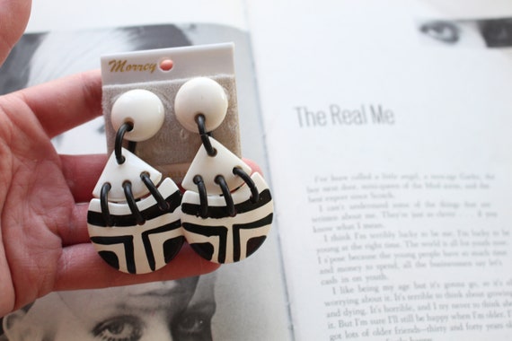 1980s BLACK and WHITE Earrings..costume. 1980s gl… - image 2