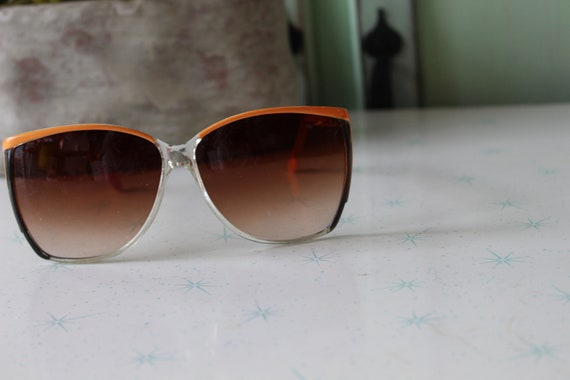 Vintage Taiwan ROC Sunglasses..BIG. rare. womens … - image 4