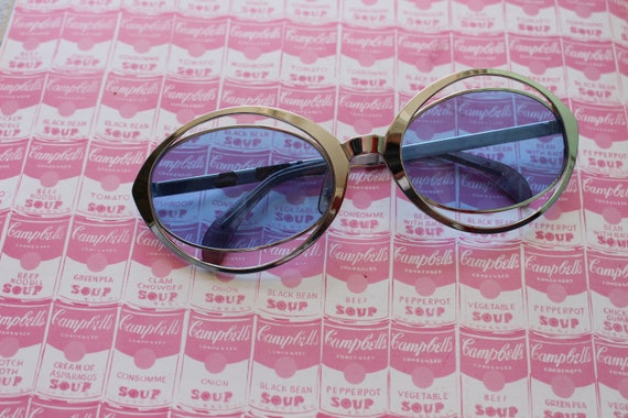 1960s 1970s MOD GIRL Sunglasses.....blue. oversiz… - image 3