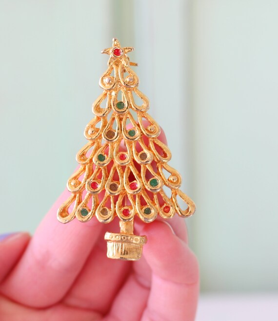 Vintage CHRISTMAS TREE Gorgeous Brooch....gold. g… - image 1