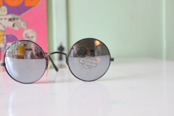 THE ROUND SPECTACLES Sunglasses...uv. round lens.… - image 1