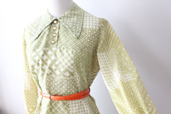 1970s Green FLORAL Disco Dress....size small medi… - image 1