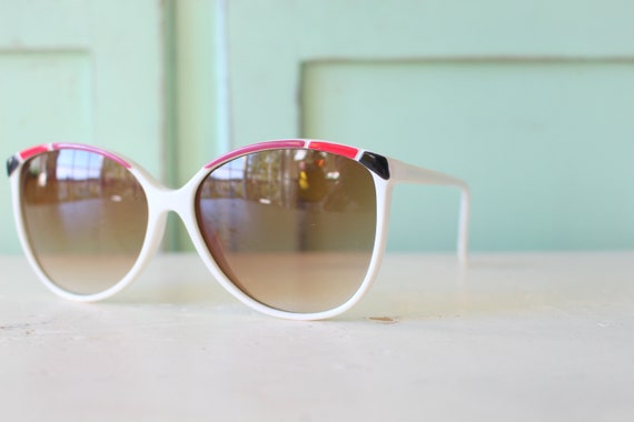 NOS 1980s MOD GIRL Sunglasses...white. oversized.… - image 1