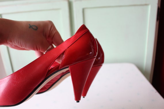 Vintage NINE WEST Leather Heels 