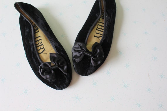 1980s Black Bow Sam and Libby Ballerina Flats...si