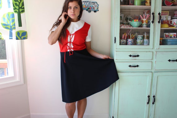 1960s MOD Dress..size medium to large...theater. … - image 2