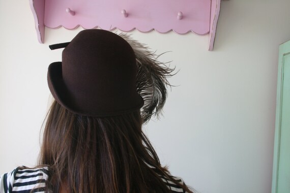 Vintage Mid Century Hat...feathered hat. church. … - image 3