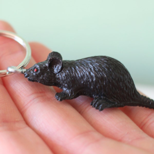 The RAT Keychain.....spooky. halloween. novelty. weird. creepy. retro. goth. freaky. rats. black. rodent. plastic toy. rat key ring. mouse