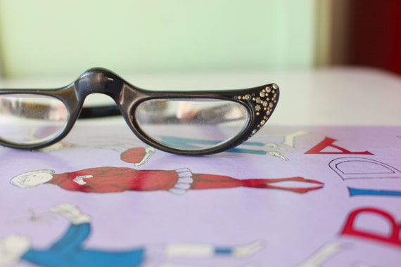 1950s 1960s Vintage CAT EYE Glasses vintage Eyewear. Fancy. Cat