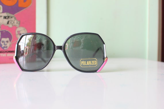 Vintage Taiwan ROC Sunglasses...rare. womens eyew… - image 1