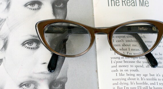 1950s 1960s DESIGNER CAT EYE Glasses....vintage e… - image 1