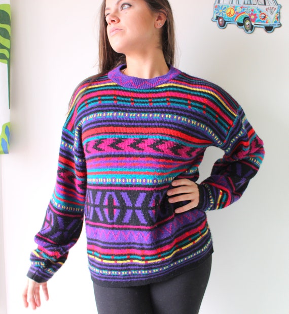 1980s RAINBOW Sweater...unicorn. colorful. bright.