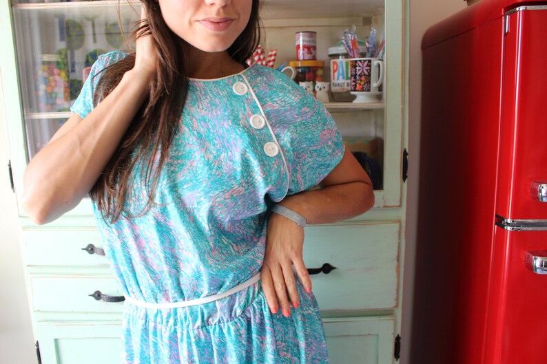 groovy white geometric groovy Vintage MOD GIRL Dress....size large womens...mint dress 70s dress sea green twiggy 60s dress pink