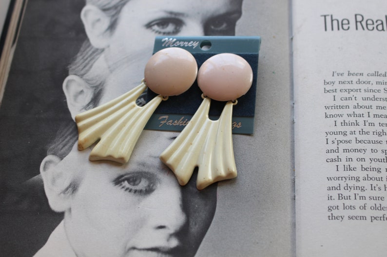 indie new old stock. killer 80s hipster 1980s PINK Dangly Earrings....big metal costume rad sexy rocker punk 1980s glam urban