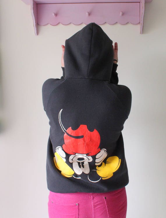 Vintage MICKEY MOUSE Sweater...walt disney. minni