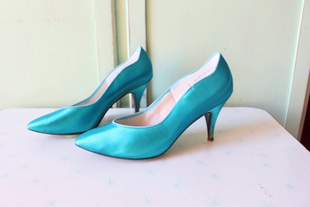 vintage blue heels