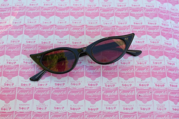 1960s 70s Cat Eye Sunglasses......vintage eyewear… - image 1