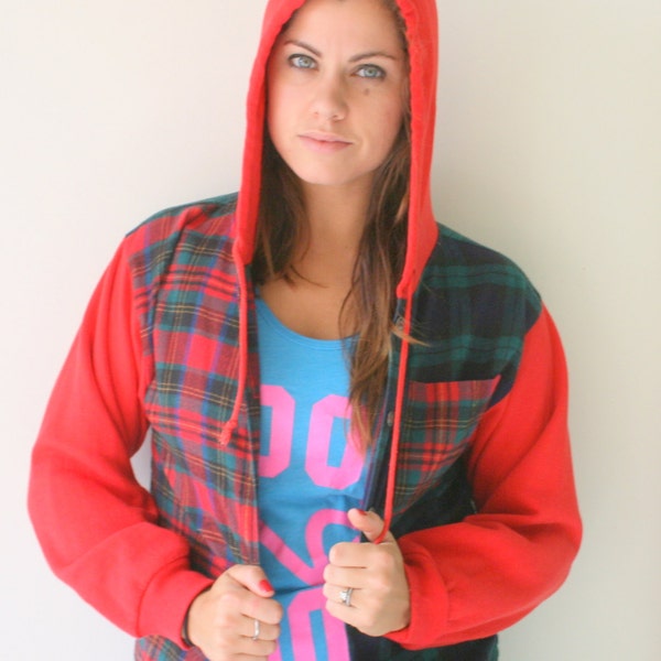 1970s PLAID Hoodie...size small medium...kitsch. top. 80s clothing. summer. hipster. costume. hippie. boho. sweatshirt. red. holiday. green