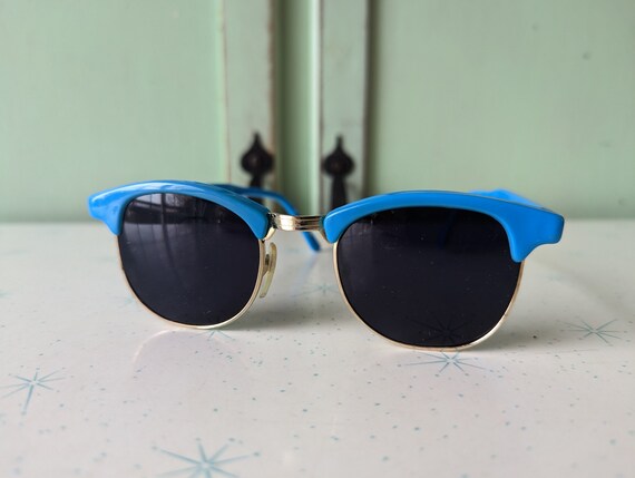 1980s BLUE New Old Stock Sunglasses...vintage eye… - image 2