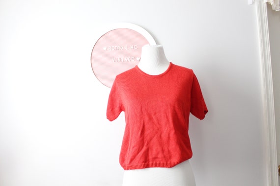 1980s Vintage RED Crop Top.....size small medium … - image 2