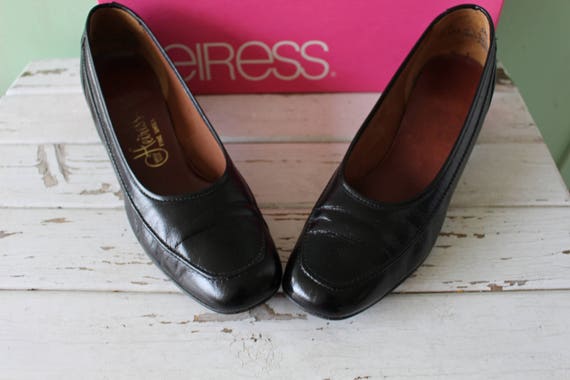 1960s Fancy Heels....size 6 womens....black heels… - image 2