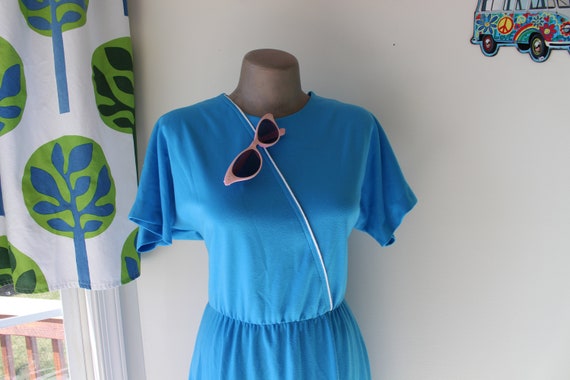 1980s Vintage MOD Blue Shift Dress...size medium … - image 4