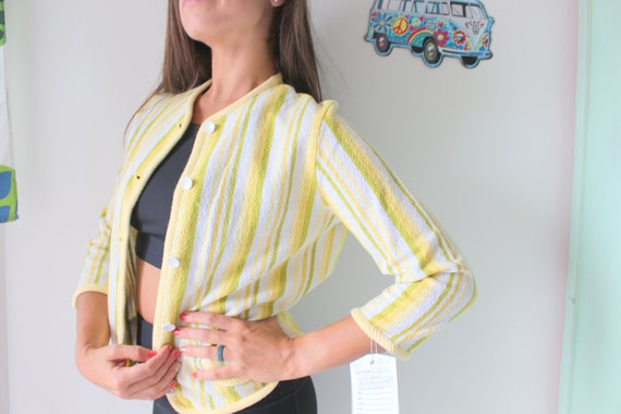 1970s DISCO Mod Crop Top...yellow. koret. usa. oli