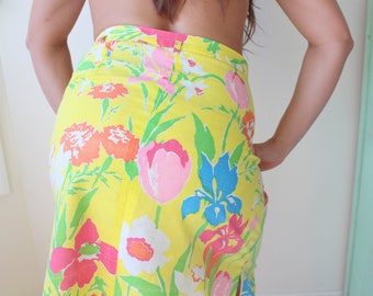 Vintage 1960s Floral Pencil Skirt: Retro Mod Cotton S/M
