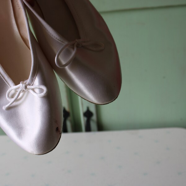 dyeable flat wedding shoes