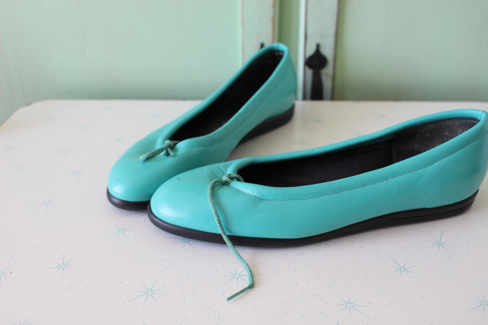 1980s teal blue tic tac toe flats..size 7 8 womens...tictactoes. blue flats. 1980s. hipster. retro. teal. dancing. ballet. indie