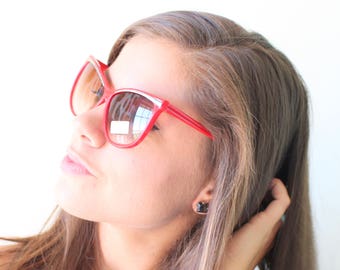 Vintage RED Mod Taiwan ROC 1970s 1980s Sunglasses....retro. colorful shades. hipster. gold. shades. indie. chic. pink. boho. deadstock.