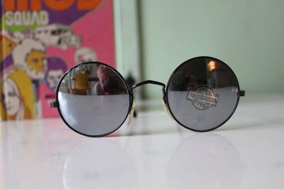 THE ROUND SPECTACLES Sunglasses...uv. round lens.… - image 5