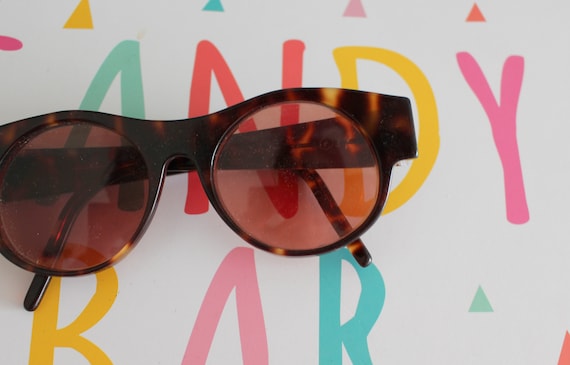 Vintage Cat Eye Sunglasses: 1950s-60s Italian Eye… - image 1