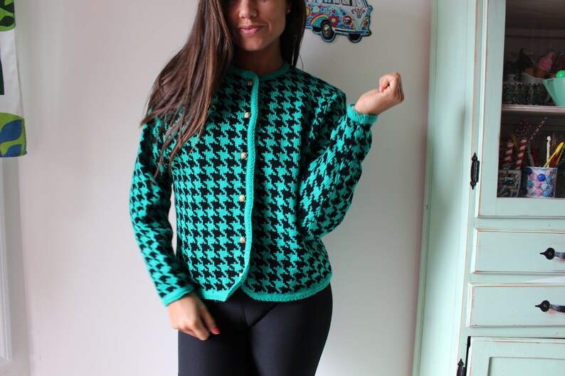 nautical knit Vintage KELLY GREEN Mid Century Cardigan Sweater....size medium green sweater cute buttons mod designer retro preppy