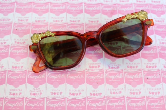 1950s 1960s Vintage CAT EYE Sun Glasses..vintage … - image 1