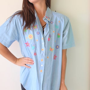 1980s Floral Button-Down Blouse: Blue Jean Gardener Style