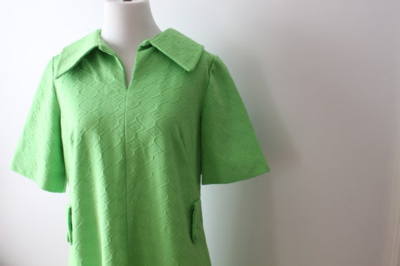 Vintage LIME GREEN Day Dress....size medium large… - image 5