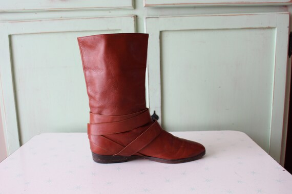 Vintage Mod 1980s Designer Boots.....size 7.5 wom… - image 4