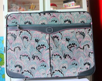 Floral Rolling Travel Suitcase: 1980s Retro Luggage