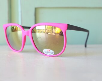 Never worn Matthew Williamson hot pink glasses Matthew Williamson Sunglasses for Women on Sale up to 90  main image 3