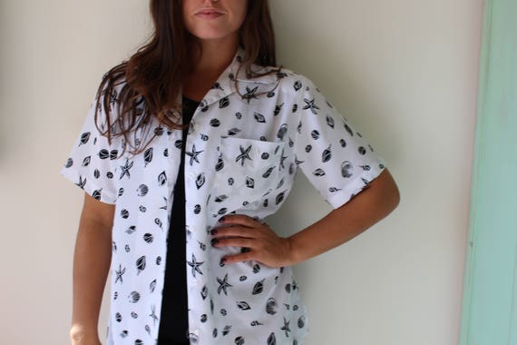 Vintage POLKA DOTS Blouse.womens. black and white… - image 2