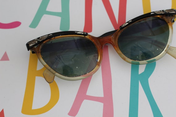 1950s 1960s Vintage CAT EYE Sunglasses..vintage e… - image 2