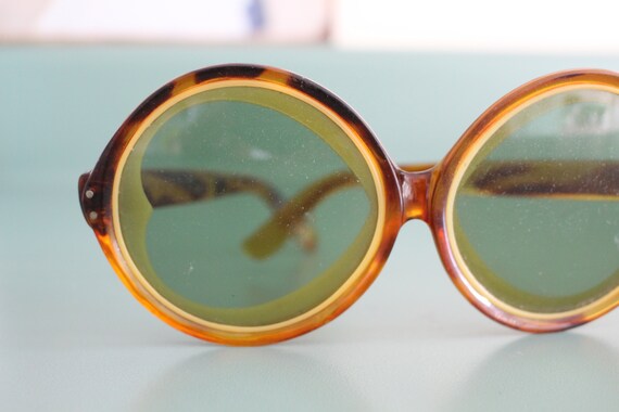 1960s Round Chic SUNGLASSES....mod. 1970s. oversi… - image 3