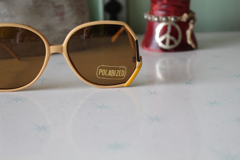 designer glasses urban Vintage Taiwan ROC Sunglasses...rare 1970s accessories hipster woodstock womens eyewear.twiggy hippie mod