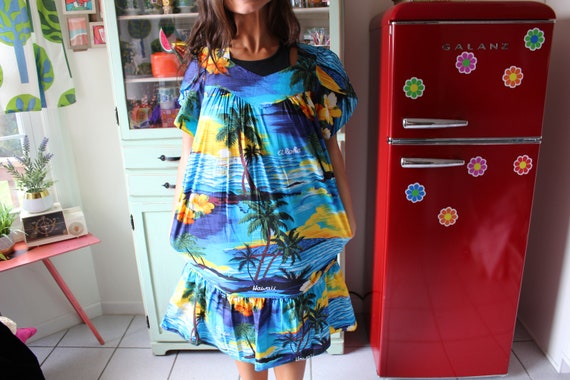 1960s Vintage HAWAIIAN Frock Dress...size small w… - image 7