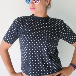 1980s Polka Dot Crop Top: Vintage Black and White Tee (Size Small to Medium)