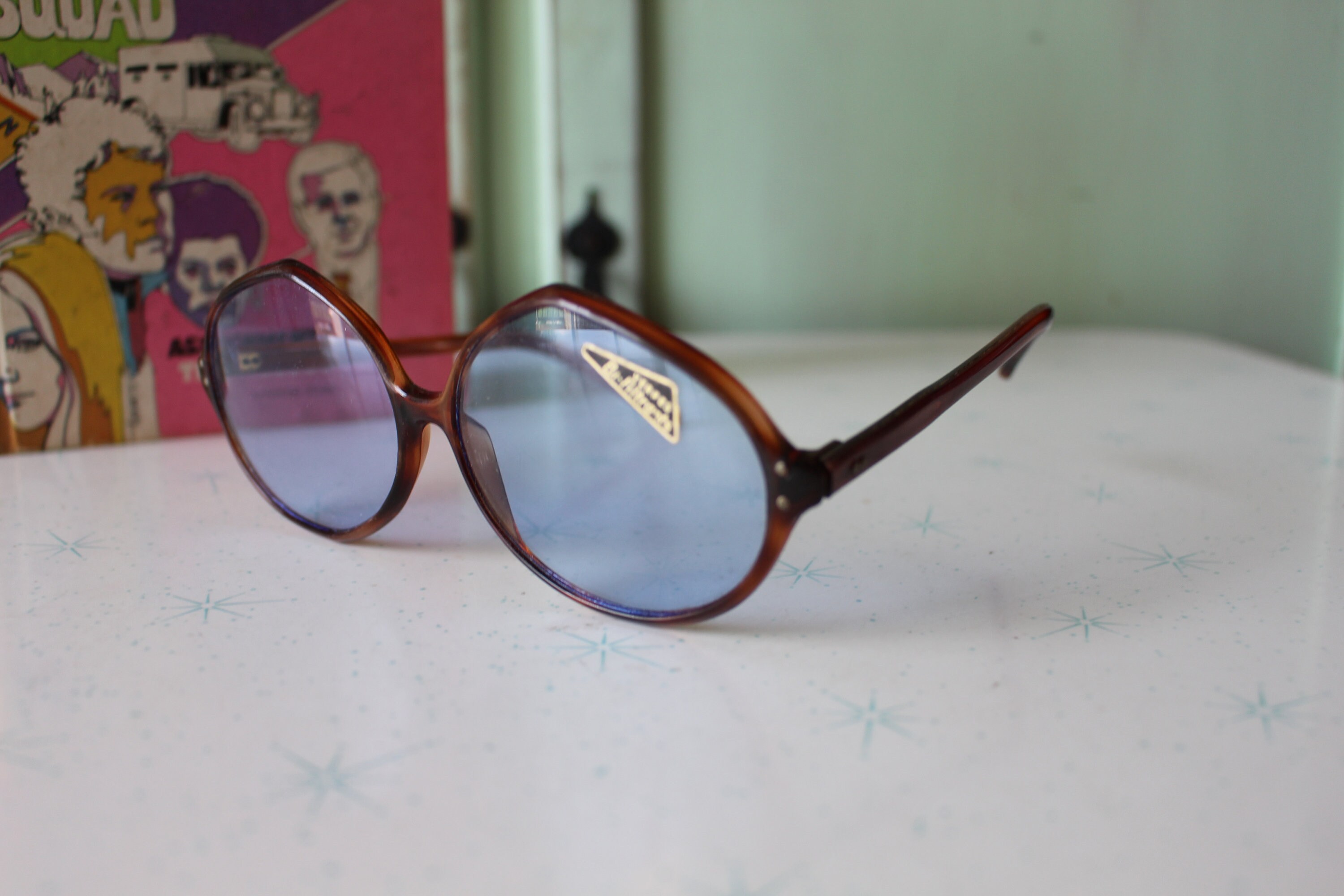 Vintage 1960s small MOD specs blue shaded sunglasses MILTON 60s – Decade Eyewear main image 2
