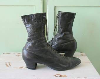 Antique Leather Ankle Boots - Victorian Witch Costume - Size 5
