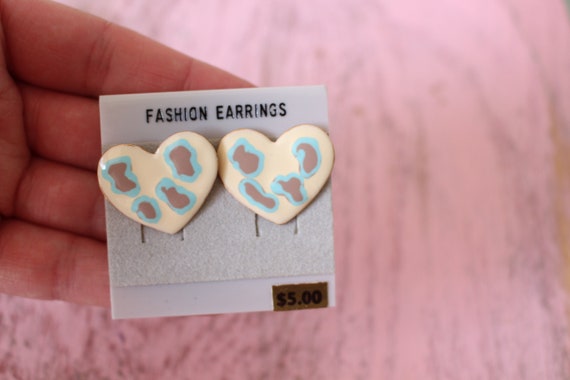 1990s HEART Stud Earrings..retro. kitsch. valenti… - image 3